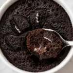 Bolo de Caneca de Oreo Pronto em 1 Min